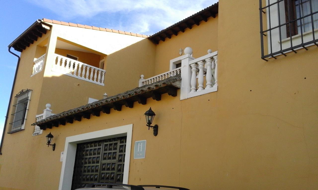 Hostal Rural Cumbres De Castilla Mandayona Exterior foto